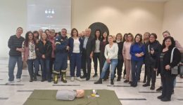 me-megali-epitichia-oloklirothike-o