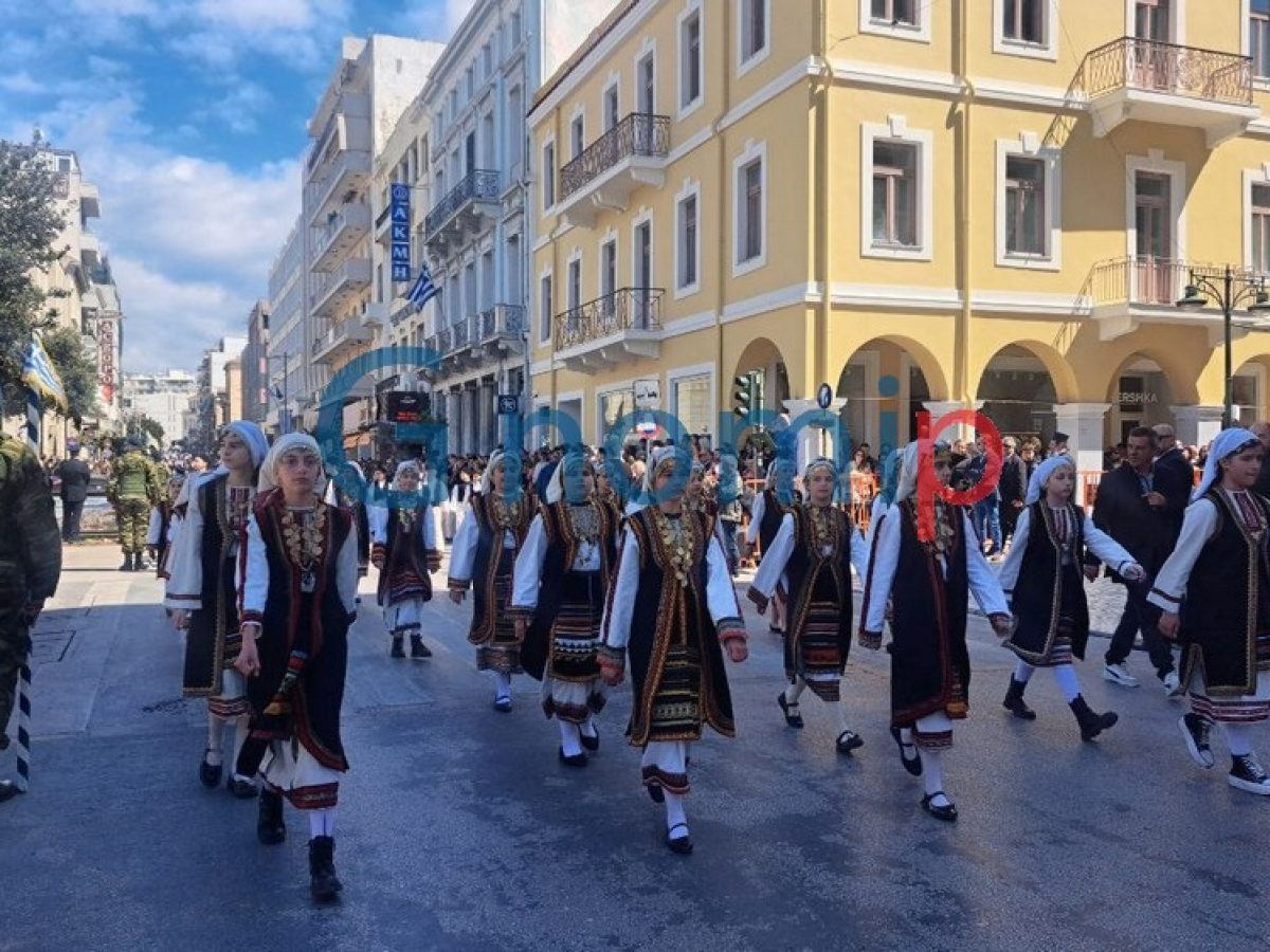 «Με περηφάνια και συγκίνηση: Η παρέλαση της 25ης Μαρτίου στην Πάτρα»-ΔΕΙΤΕ ΦΩΤΟ