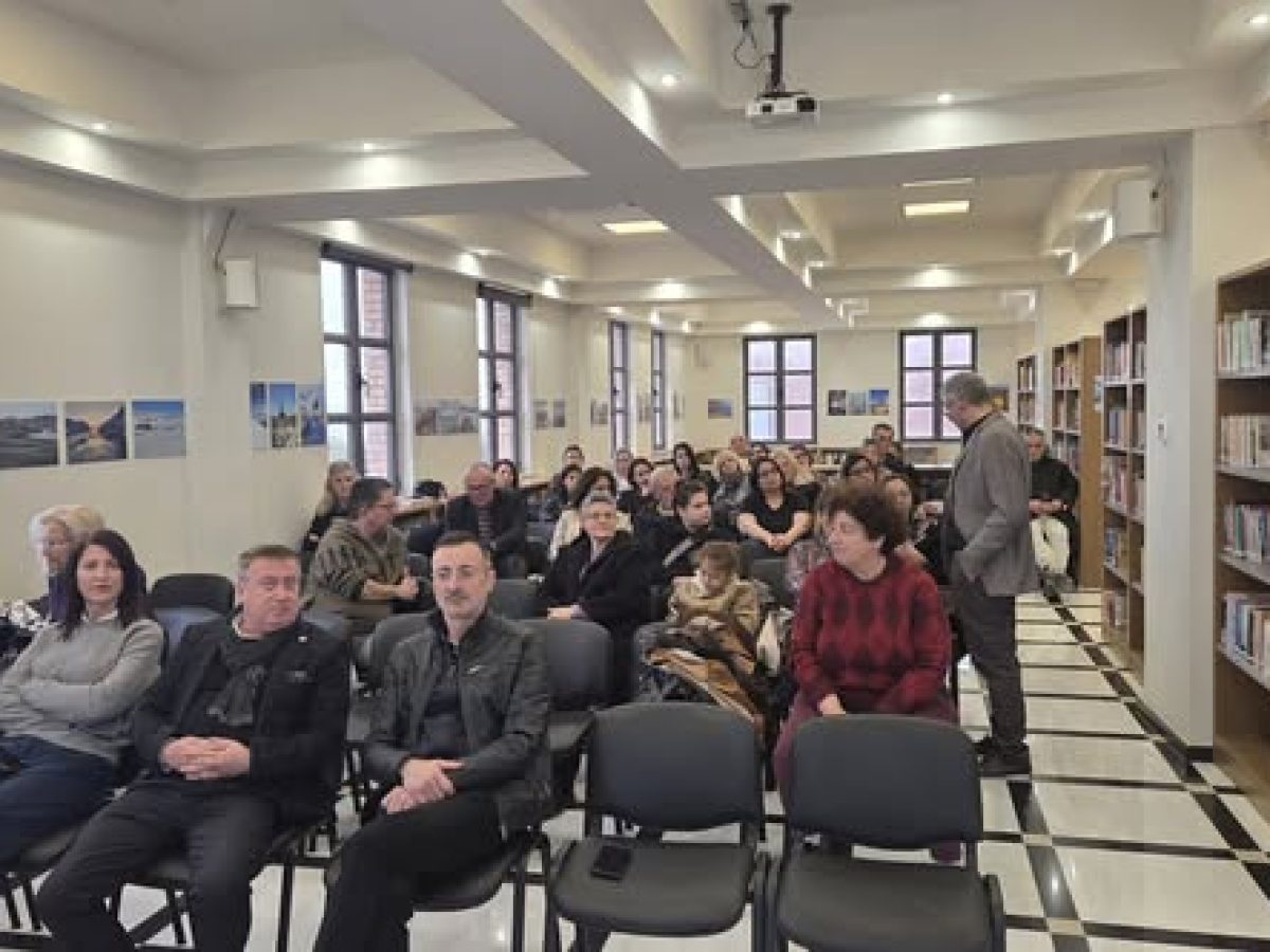 Με τη συμμετοχή πολιτών πραγματοποιήθκε ημερίδα για την «Κατάθλιψη» στη Δημοτική Βιβλιοθήκη Σικυωνίων (ΦΩΤΟ)