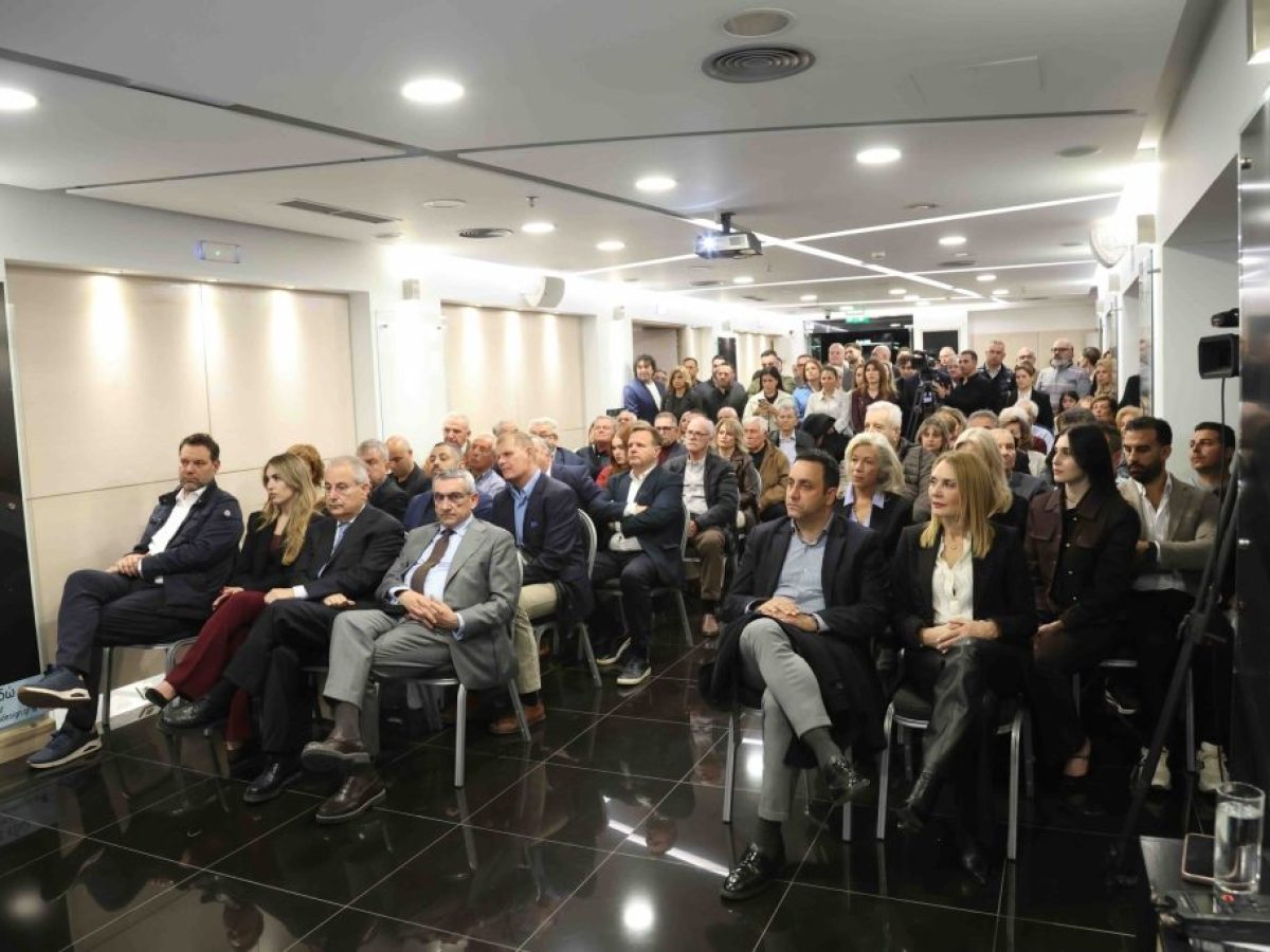 Με την «Ανοιχτή Ατζέντα» ο Κώστας Χρυσοχοΐδης κάνει δυναμική είσοδο στον προεκλογικό αγώνα