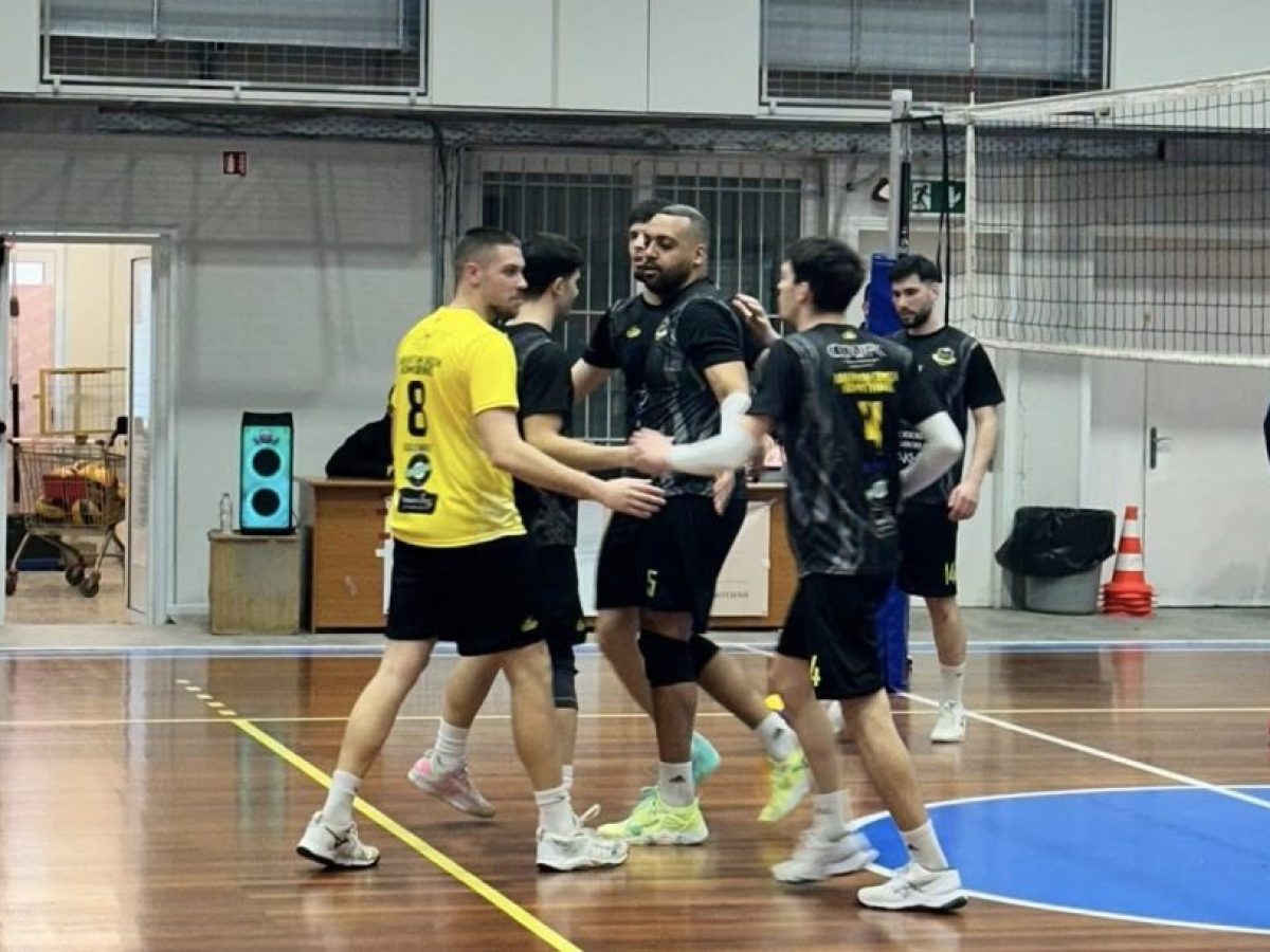 Με το «αριστερό» στα play off η ΑΕ Κομοτηνής, ηττήθηκε από τον Μακεδονικό