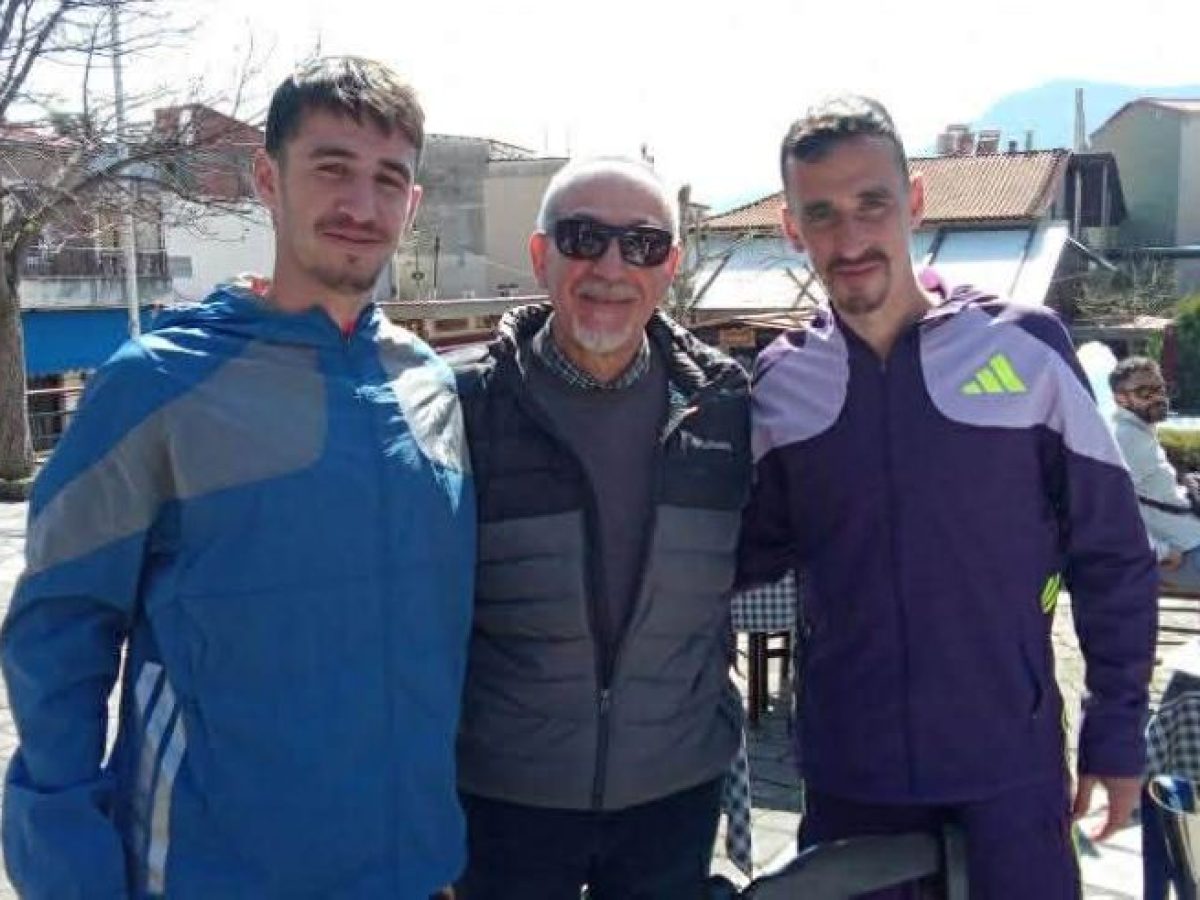 Με τους μεγάλους νικητές του Ημιμαραθωνίου ο Βαγγέλης Γκιάτας !!