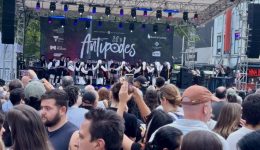 megali-epitichia-sto-elliniko-festival-2