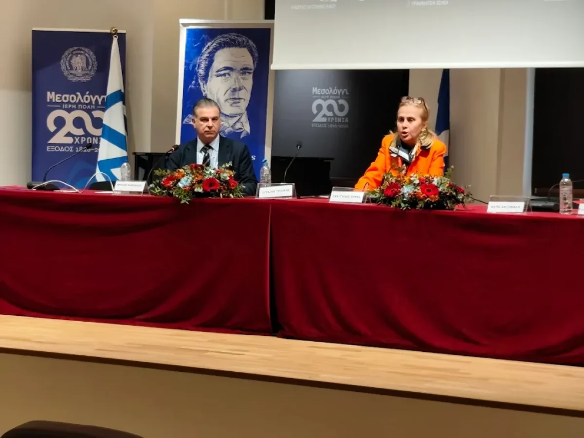 Μεσολόγγι: Συγκίνησε ο Βαφειάδης μιλώντας για το Γιώργο Παυλάκη  στο συνέδριο για τους πολεμικούς ανταποκριτές