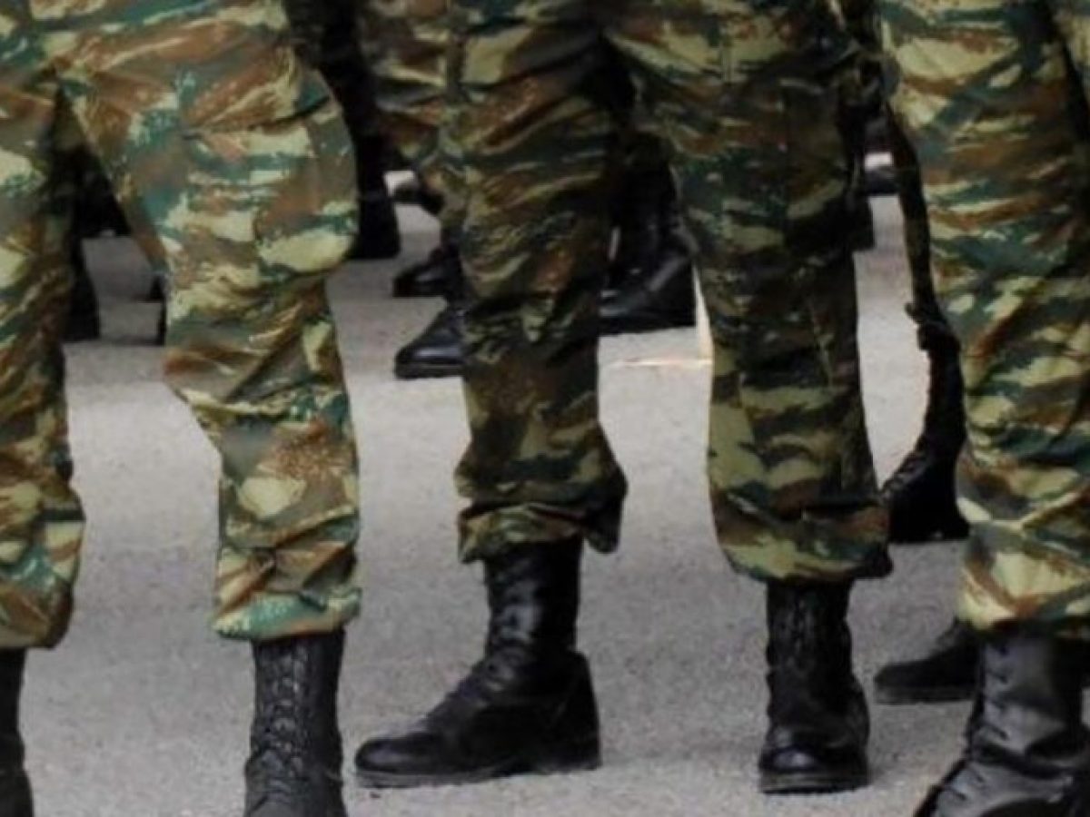 Μεσολόγγι: Συμπλοκή στρατιωτών με Ρομά στην κεντρική πλατεία – Δύο στο νοσοκομείο