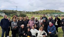 mia-giorti-armonias-ston-lofo-2
