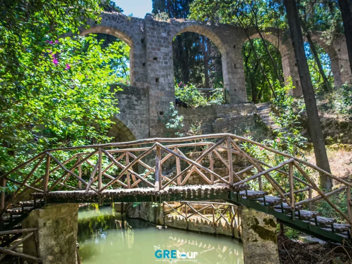 Μια Κινέζα …σουλατσάρει στο Ροδίνι!