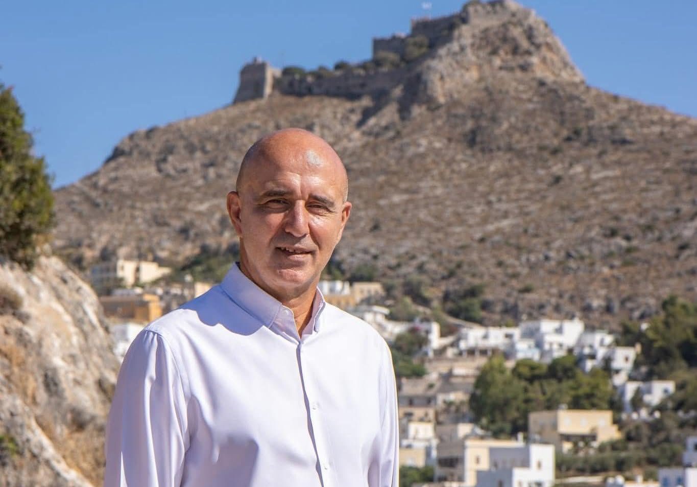 michalis-kolias-i-pagkosmia-imera