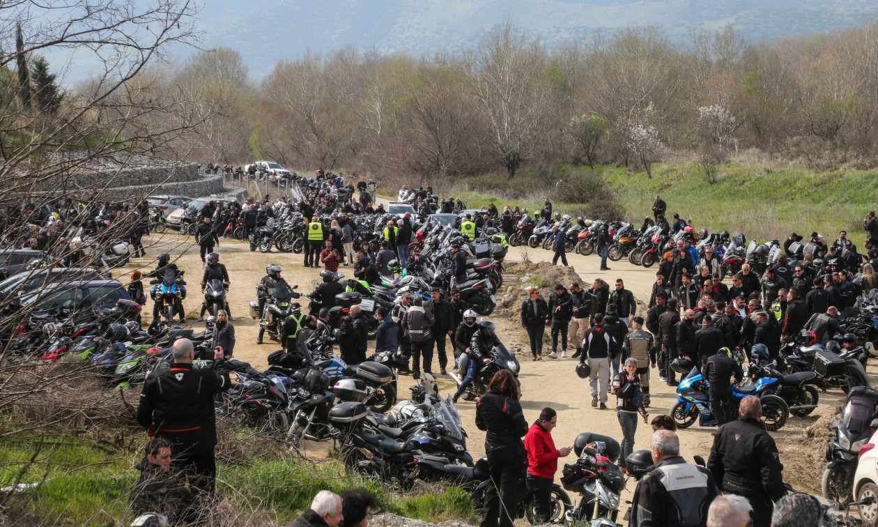 motoporia-mnimis-pros-ta-tempi