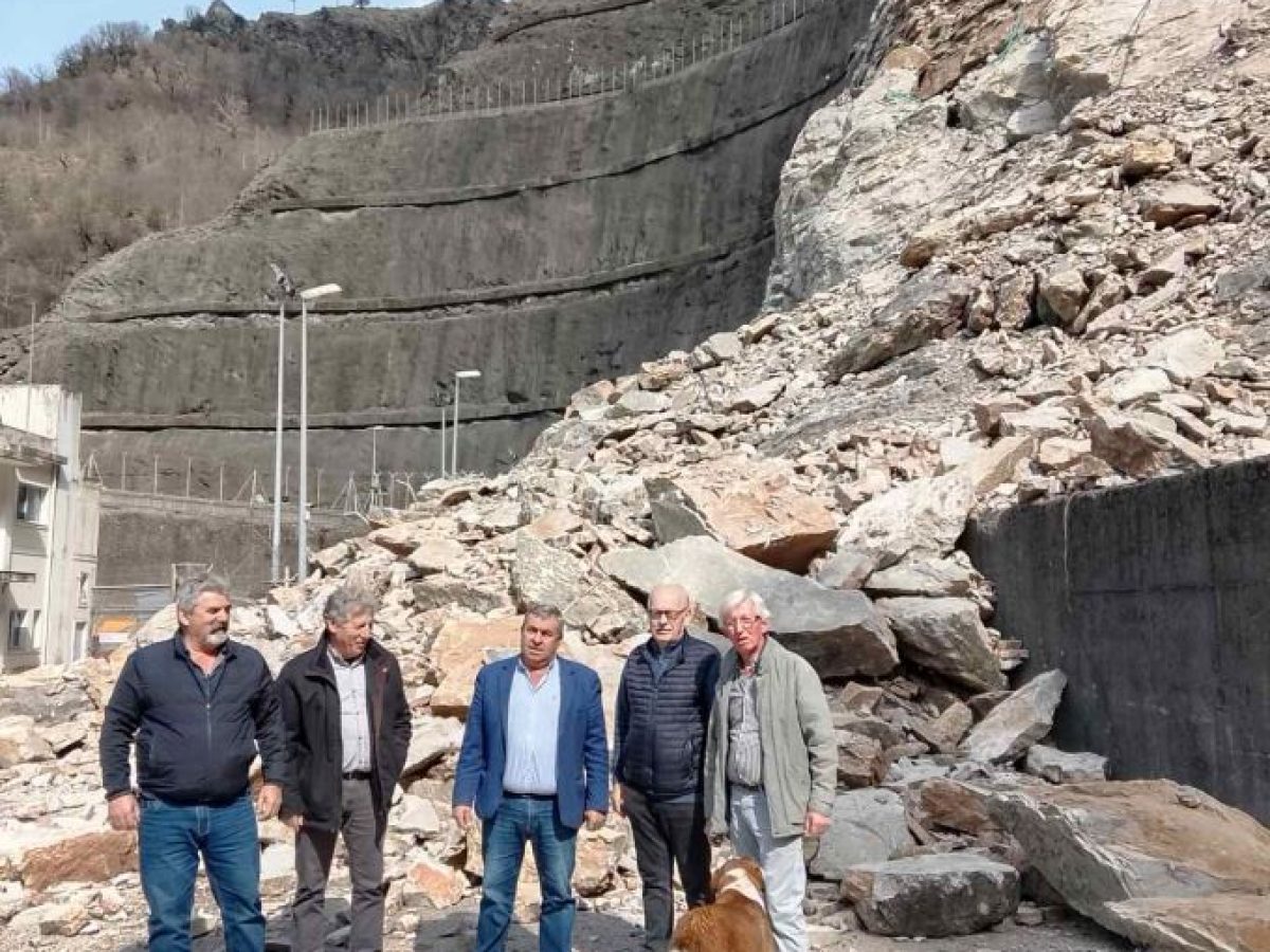 Νέα επίσκεψη του Δημάρχου Πύλης στη Γλύστρα Μυροφύλλου για το κατολισθητικό φαινόμενο