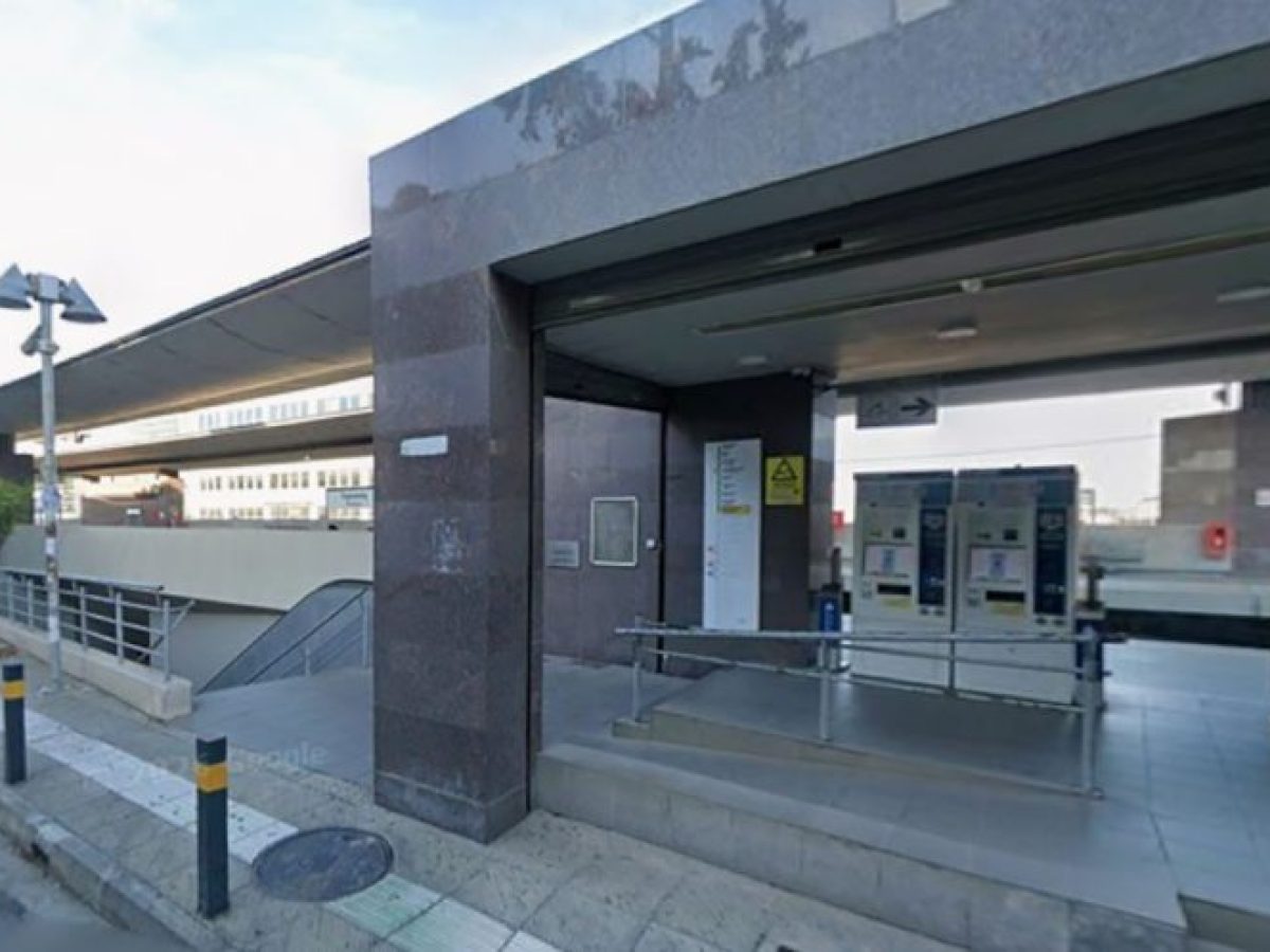 Νέα Ιωνία – Επίθεση με πέτρες σε συρμό του ηλεκτρικού στον Περισσό – Τραυματίστηκαν επιβάτες