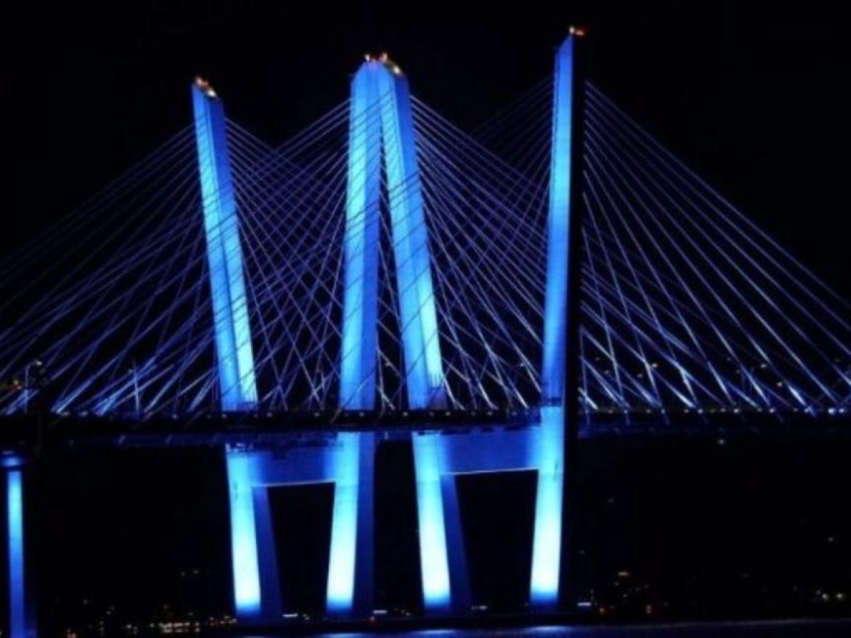 Νέα Υόρκη: Με τα χρώματα της γαλανόλευκης φωταγωγήθηκαν 16 ορόσημα της πόλης