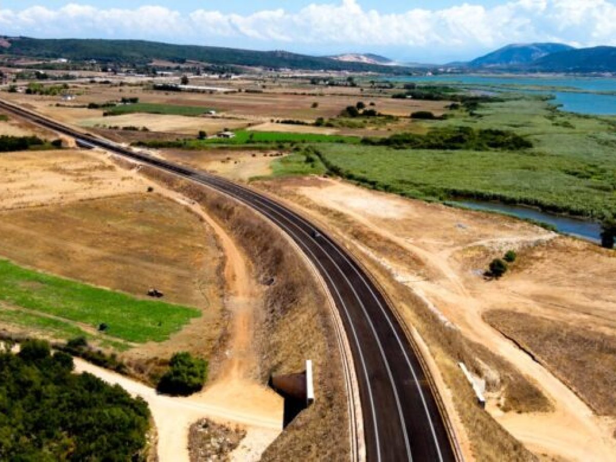 Νέα παράταση στο δρόμο Λευκάδα – Βόνιτσα προκαλεί αντιδράσεις από τους ιδιοκτήτες επιχειρήσεων