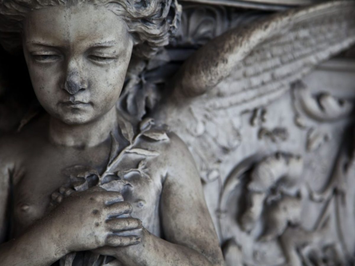 Νέοι ιστορικοί περίπατοι στο Καθολικό και στο Ισραηλιτικό Κοιμητήριο