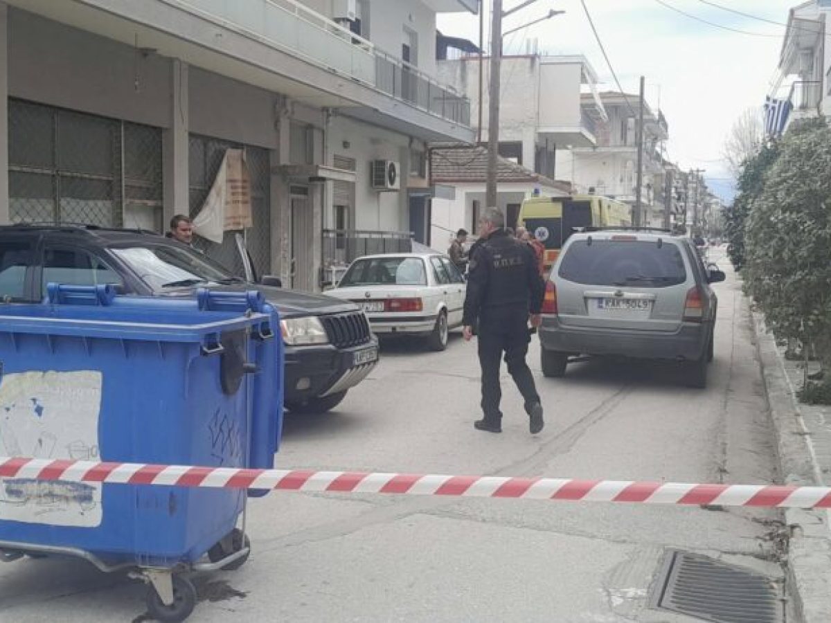 Νεκρός γνωστός τραγουδιστής της Καρδίτσας – Εντοπίστηκε μαχαιρωμένος στις Καμινάδες