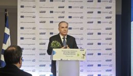 neo-programma-enischisis-mikromeseon-epichiriseon