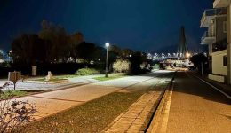 neos-fotismos-stin-platia-chormova-1