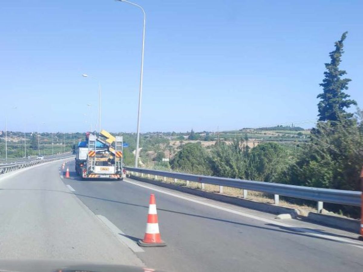 Νυχτερινές εργασίες διαγράμμισης στην εθνική οδό Θεσσαλονίκης – Νέων Μουδανιών