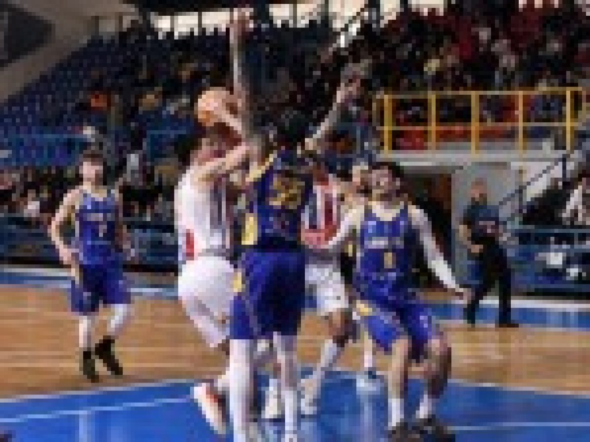 Νίκη επί του Λαυρίου και παραμονή στην πρώτη θέση  για τη Δόξα