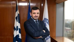 nikolakopoulos-o-neos-odikos-Άxonas