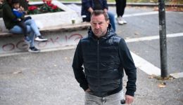 nikos-plakias-ntropi-sas-kirie