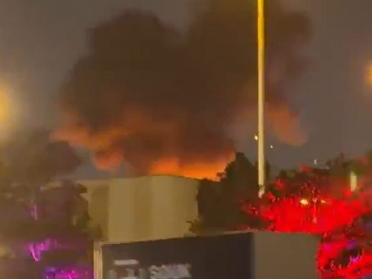 Ντουμπάι: Η στιγμή που drone του Ιράν χτυπά το αμερικανικό προξενείο, φωνές, ουρλιαχτά