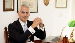 o-christos-liapis-ipografi-to