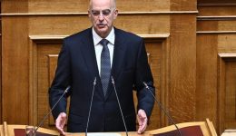 o-dendias-diapsevdi-ton-koutsoumpa