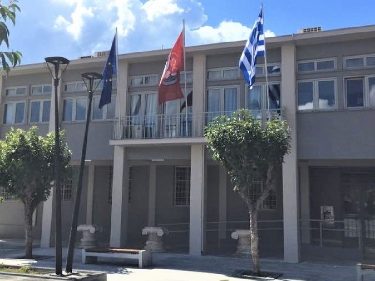 &Omicron; &Delta;ή&mu;&omicron;&sigmaf; &Alpha;&rho;&gamma;&omicron;&sigma;&tau;&omicron;&lambda;ί&omicron;&upsilon; &alpha;&pi;&alpha;&nu;&tau;ά &sigma;&chi;&epsilon;&tau;&iota;&kappa;ά &mu;&epsilon; &tau;&eta;&nu; &pi;&lambda;&eta;&rho;&omega;&mu;ή &tau;&omicron;&upsilon; έ&rho;&gamma;&omicron;&upsilon; &tau;&eta;&sigmaf; &omicron;&delta;&omicron;ύ &Sigma;&iota;&tau;&epsilon;&mu;&pi;ό&rho;&omega;&nu;: &Tau;&omicron; &delta;&eta;&mu;ό&sigma;&iota;&omicron; &chi;&rho;ή&mu;&alpha; &delta;&epsilon;&nu; &epsilon;ί&nu;&alpha;&iota; &pi;&epsilon;&delta;ί&omicron; &upsilon;&pi;&omicron;&theta;έ&sigma;&epsilon;&omega;&nu;, &epsilon;ί&nu;&alpha;&iota; &pi;&epsilon;&delta;ί&omicron; &epsilon;&upsilon;&theta;ύ&nu;&eta;&sigmaf; &kappa;&alpha;&iota; &alpha;&kappa;&rho;ί&beta;&epsilon;&iota;&alpha;&sigmaf;