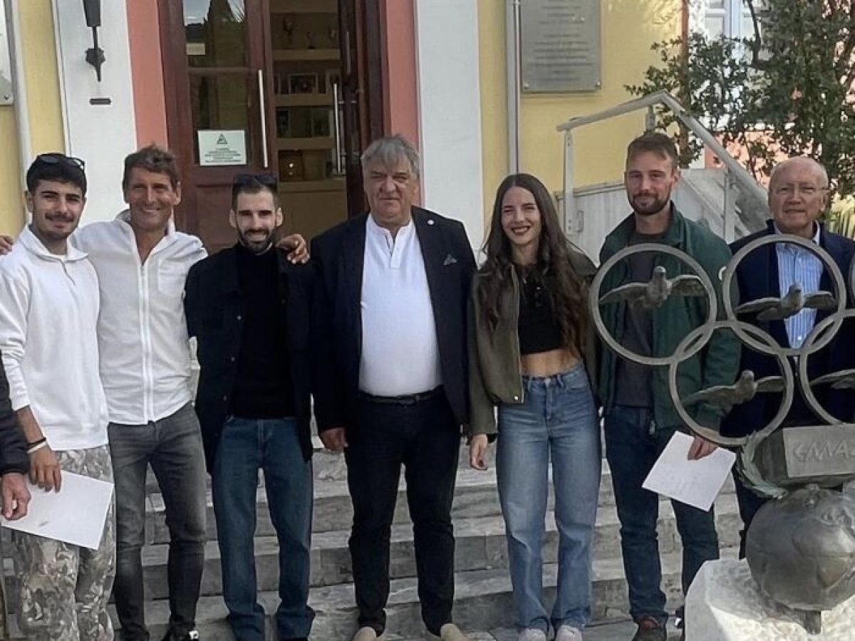 Ο Δήμος Μαραθώνος αναδεικνύει τους πρώτους πρεσβευτές του Μαραθωνίου ιδεώδους: Ματίνα Νούλα, Παναγιώτης Καραΐσκος και Βλάσης Καραβασίλης