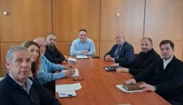 o-dimos-thiras-gia-tin