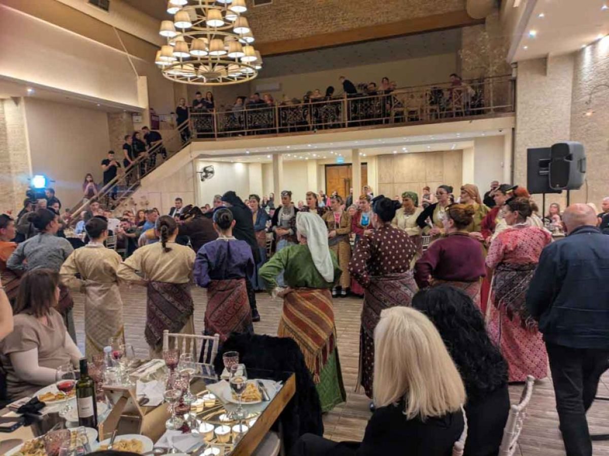 Ο ετήσιος χορός του Συλλόγου Ποντίων Μπαμπαλιού «Αξέχασες Πατρίδες» (φωτο)