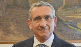 o-g.-chatzimarkos-gia-tin