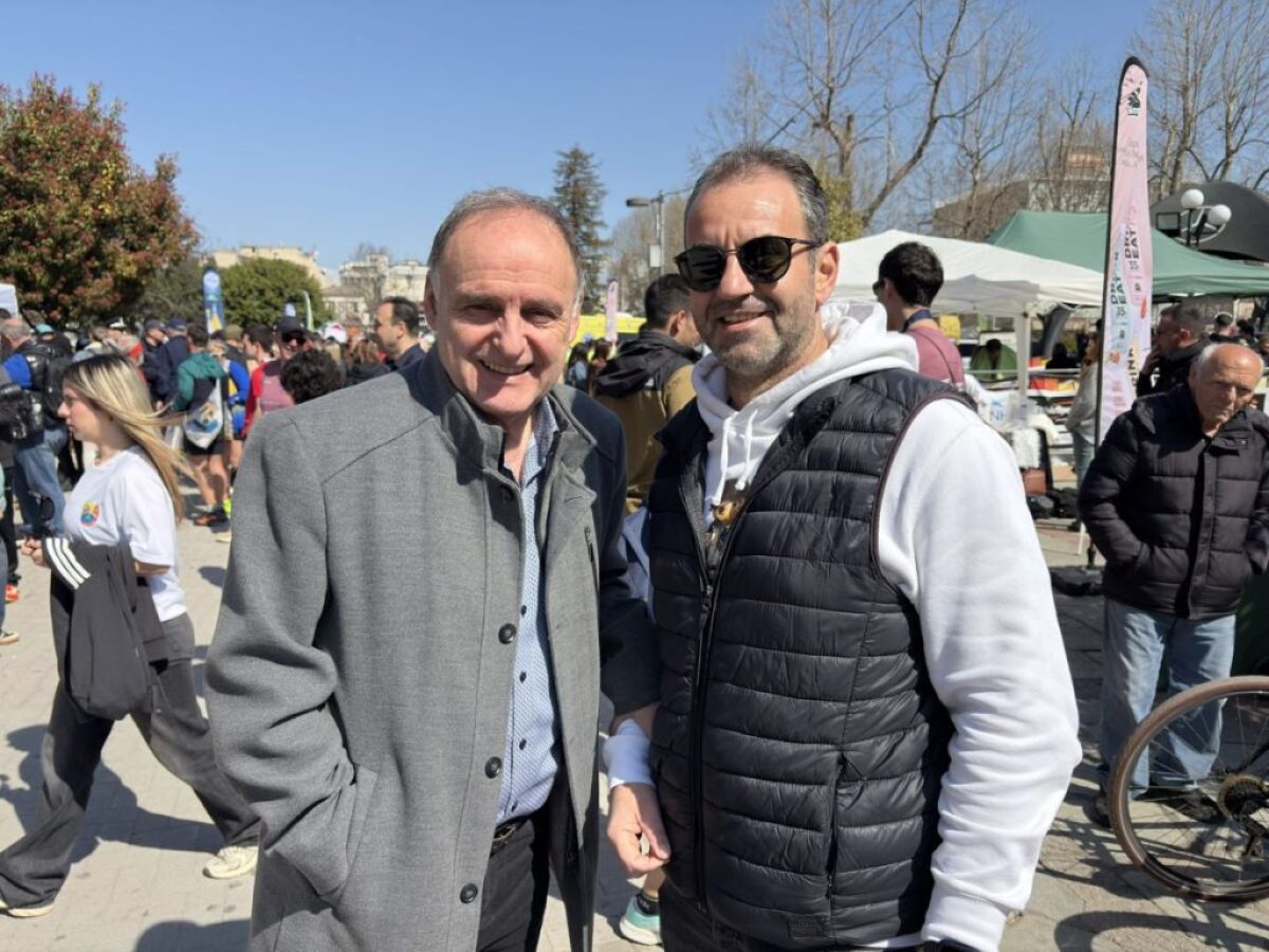 Ο ημιμαραθώνιος που κύλησε… τόσο ήρεμα που ακόμα και οι «επιτηρητές» έμειναν χωρίς δουλειά