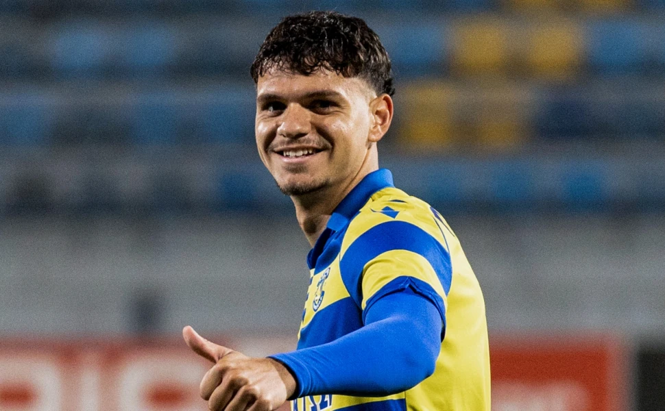 o-kalamatianos-dimitris-laskaris-ekane
