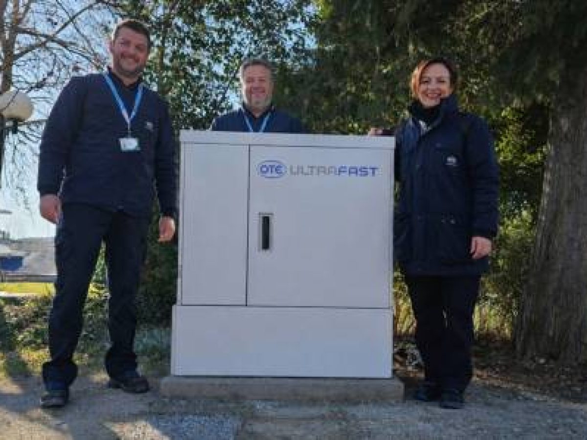 Ο όμιλος ΟΤΕ ξεκινά την εμπορική διάθεση υπηρεσιών οπτικής ίνας στο πλαίσιο του έργου UFBB