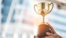 o-Άlimos-vravevi-tous-athlites