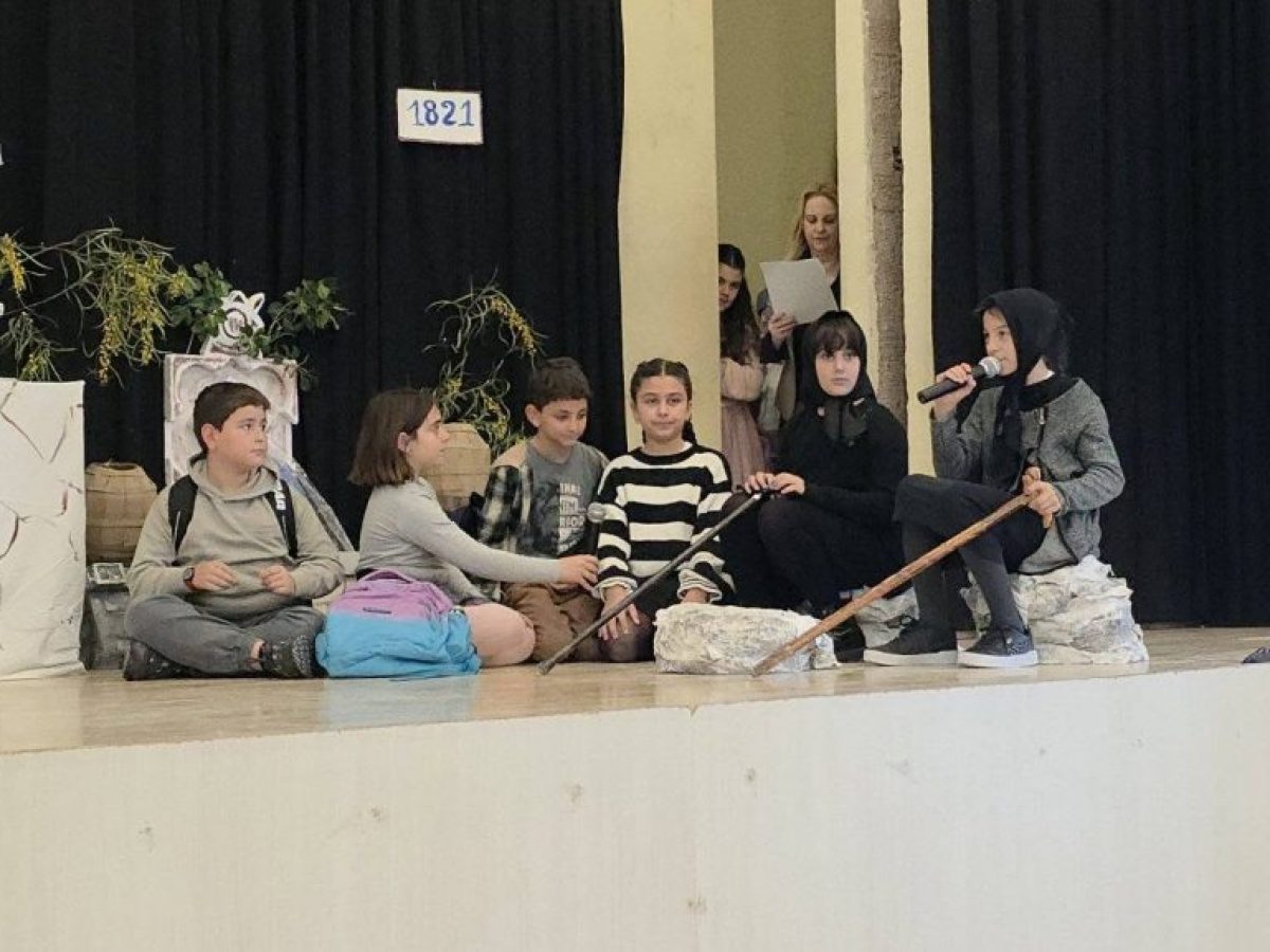 Όμορφη επετειακή παράσταση του ΜΥΡΟ στη Μεσαριά