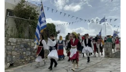opou-iparchoun-Άngeli-i-mathitiki-1