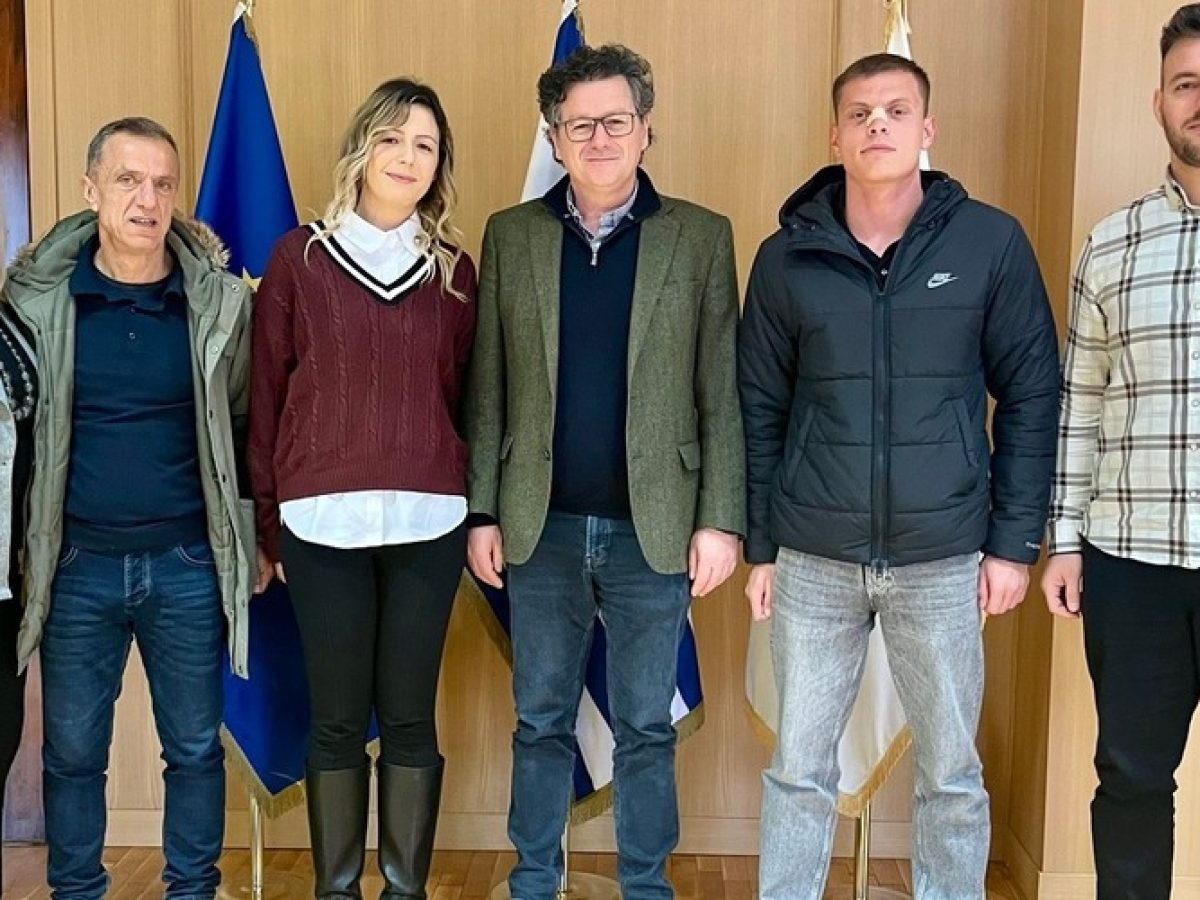 &Omicron;&rho;&epsilon;&sigma;&tau;&iota;ά&delta;&alpha;: &Epsilon;&nu;ί&sigma;&chi;&upsilon;&sigma;&eta; &tau;&eta;&sigmaf; &Delta;&eta;&mu;&omicron;&tau;&iota;&kappa;ή&sigmaf; &Alpha;&sigma;&tau;&upsilon;&nu;&omicron;&mu;ί&alpha;&sigmaf; &mu;&epsilon; &nu;έ&omicron;&upsilon;&sigmaf; &upsilon;&pi;&alpha;&lambda;&lambda;ή&lambda;&omicron;&upsilon;&sigmaf;