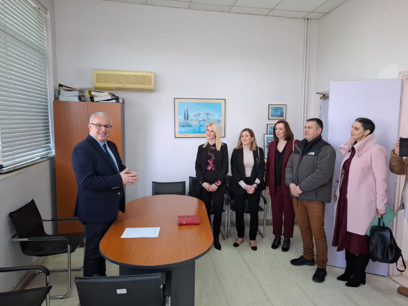 orkomosia-pente-neon-ipallilon-sto