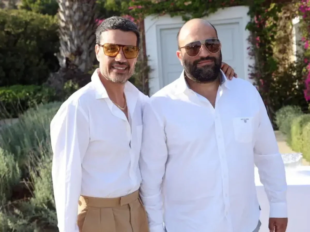 Παντελής Τουτουντζής: Ήμασταν ειλικρινείς με τα παιδιά μας, εξηγήσαμε ότι είμαστε μία οικογένεια με δύο μπαμπάδες και το αγκάλιασαν