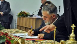 paremvasis-gia-katharismo-ikopedon-ke