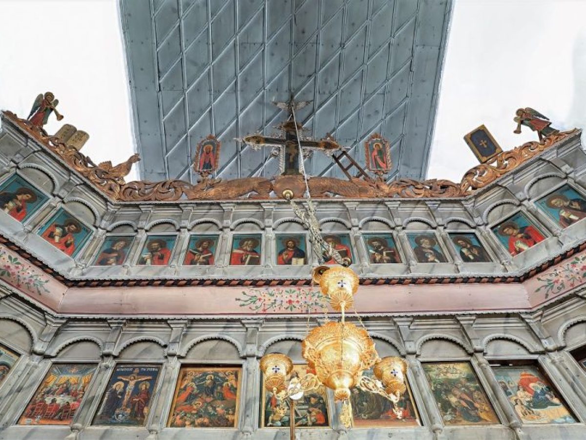 Παρουσίαση του λευκώματος: «Από πέτρα και ξύλο σε σάρκωμα και γλυκασμό» στο Πνευματικό Κέντρο της Ιεράς Μητρόπολης