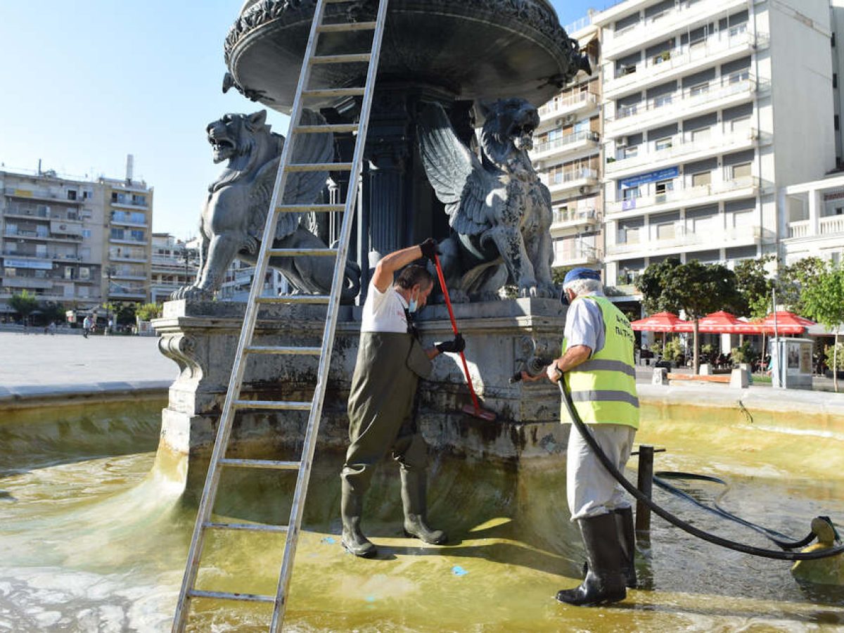 Πάτρα: Επαναρχίζουν τα έργα στο σιντριβάνι της πλατείας Γεωργίου – Καθησυχαστικός ο Φωτήλας