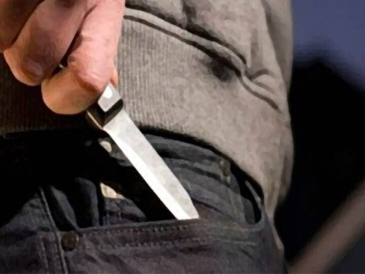 Πάτρα: Κυκλοφορούσαν με μαχαίρια τύπου «πεταλούδα»