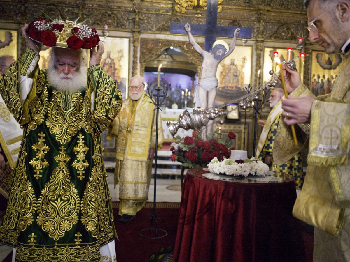 Πατριάρχης Αλεξανδρείας Θεόδωρος: Σε αυτό τον κόσμο τον δύσκολο υψώνω σήμερα τον Τίμιο Σταυρό (εικόνες+βίντεο)
