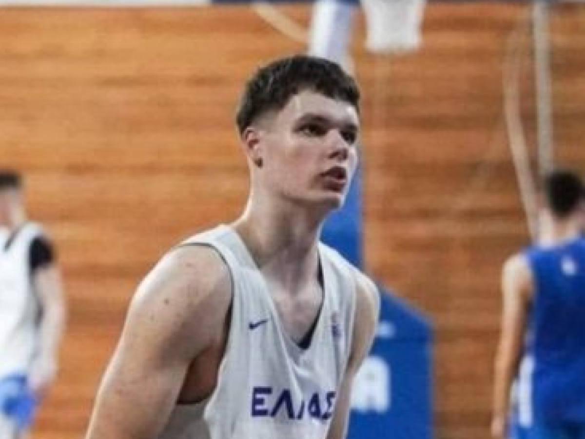 Περήφανος πατέρας ο Φίλιππος Σκληρός