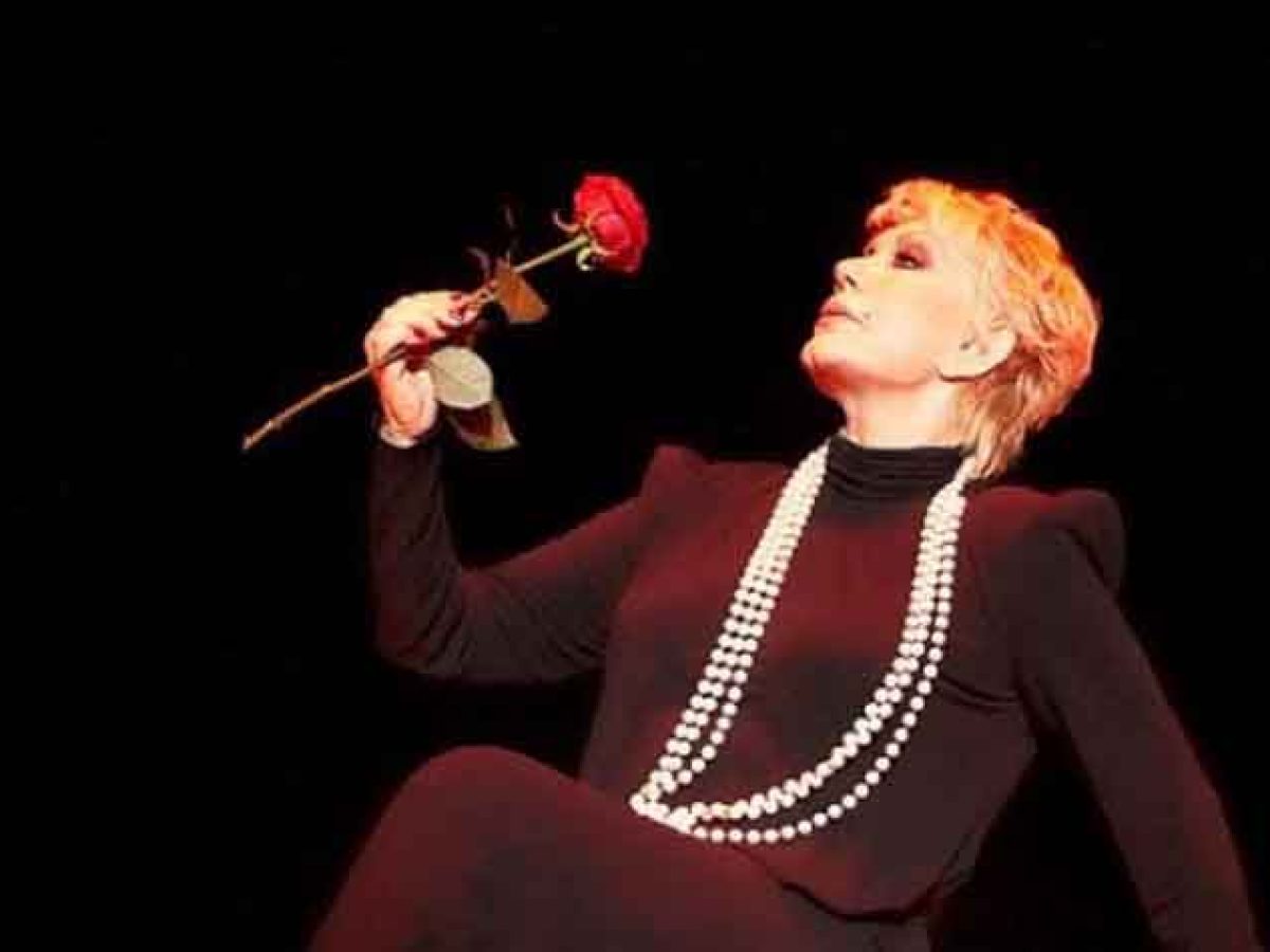 Πέθανε η σπουδαία τραγουδίστρια Μαρινέλλα