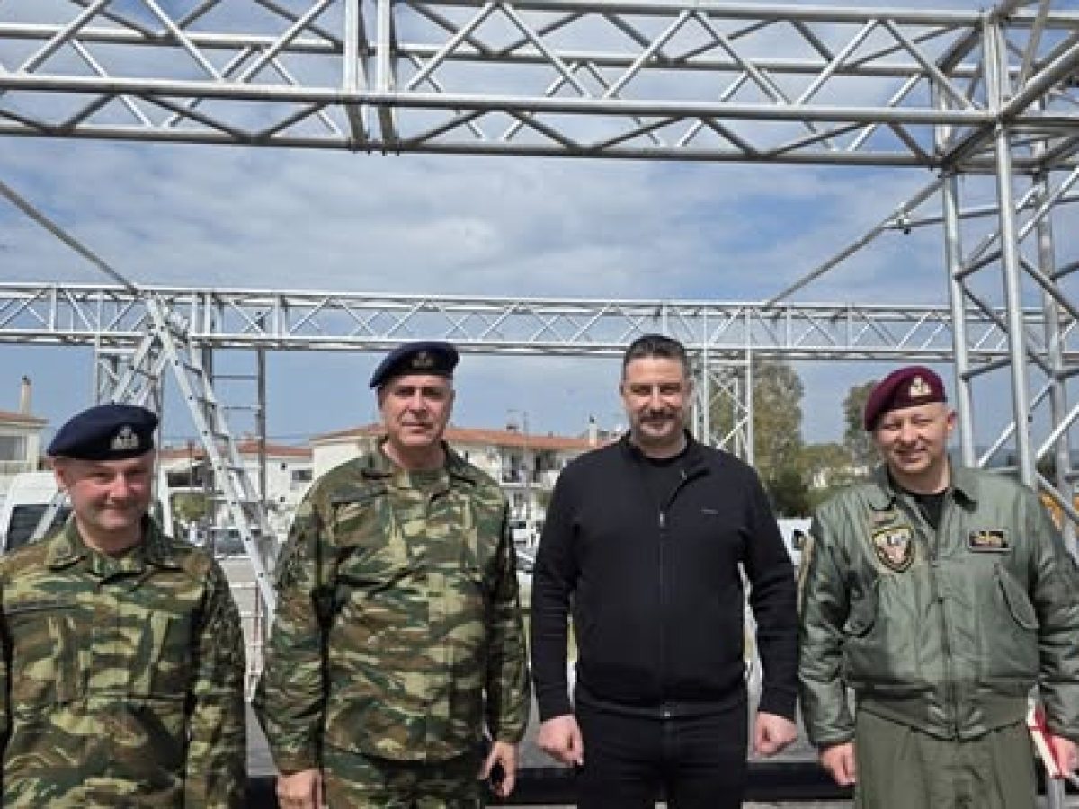 Πυρετώδεις προετοιμασίες στο Μεσολόγγι για την αυριανή μεγαλειώδη παρέλαση